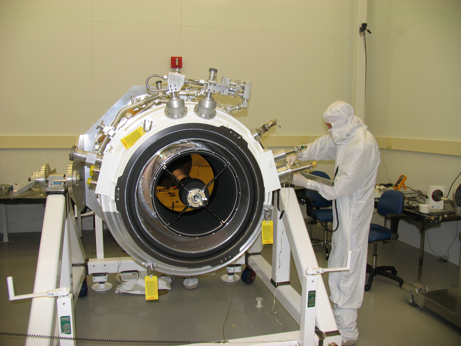 The cryostat with the optics installed within. Primary mirror (coated with gold) is visible.